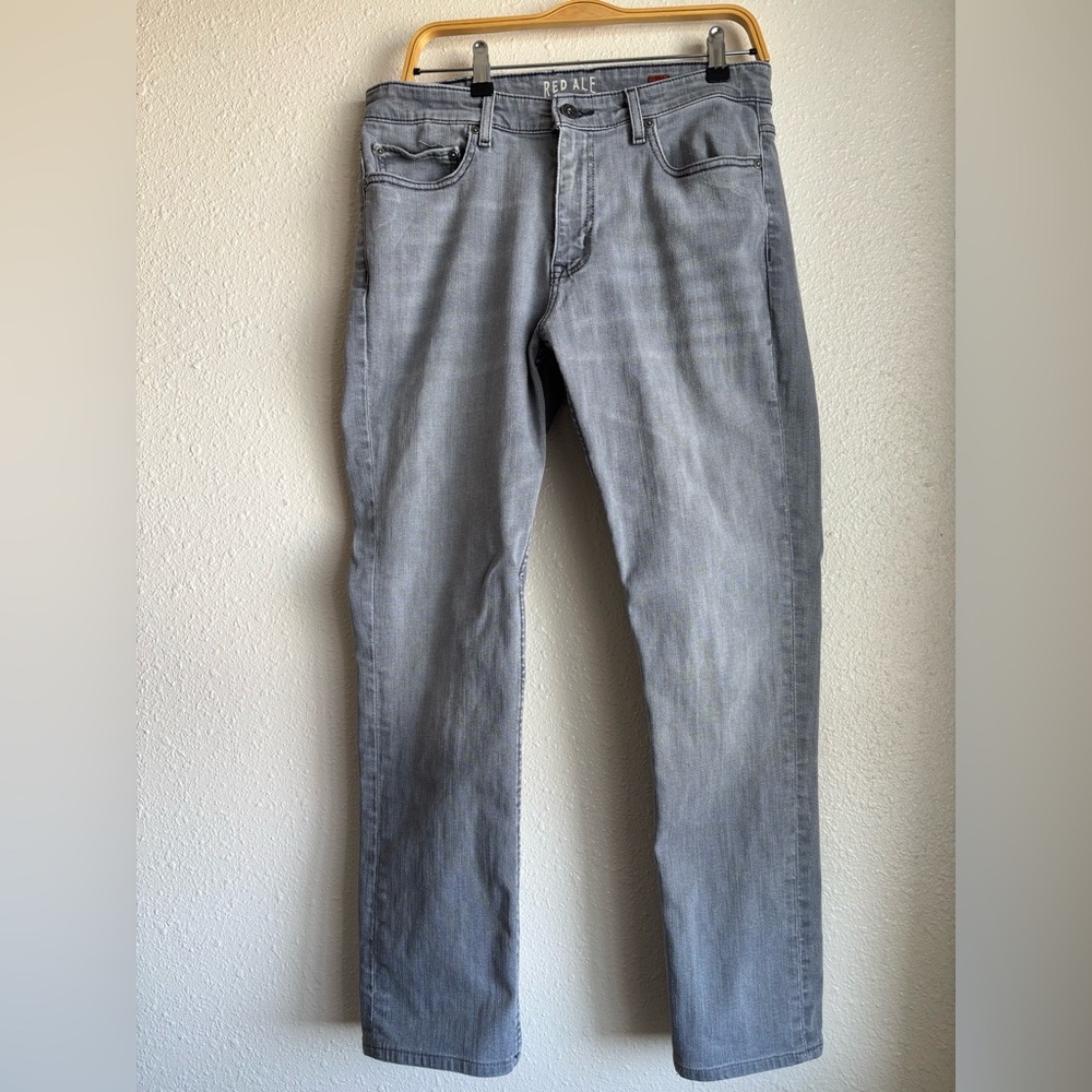 Men's Red Ale Gray Jeans 32” waist